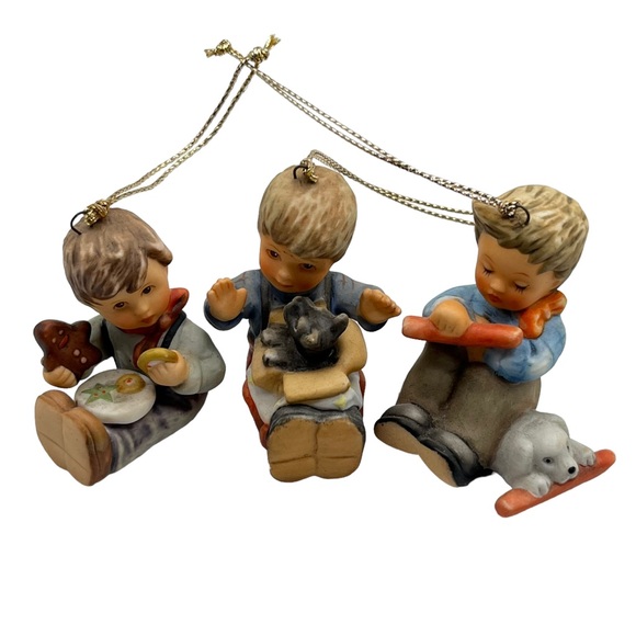 Vintage Berta Hummel Goebel Collection 1997 & 1999 Figurines Collectibles 14pcs - Picture 6 of 12